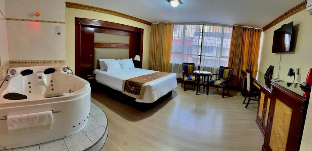 Hotel Oro Inn Лима Екстериор снимка