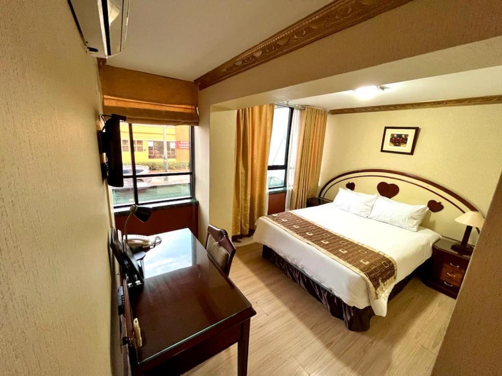 Hotel Oro Inn Лима Екстериор снимка