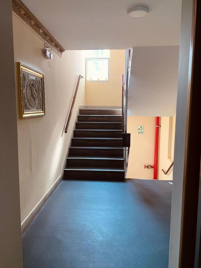 Hotel Oro Inn Лима Екстериор снимка