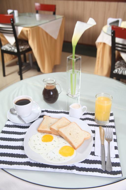 Hotel Oro Inn Лима Екстериор снимка