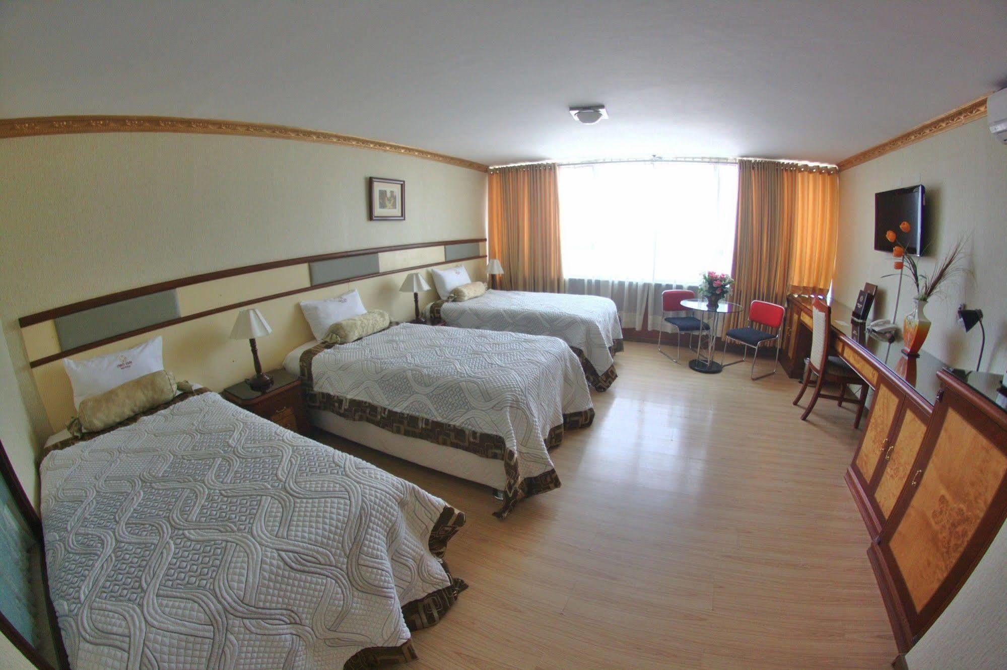 Hotel Oro Inn Лима Екстериор снимка